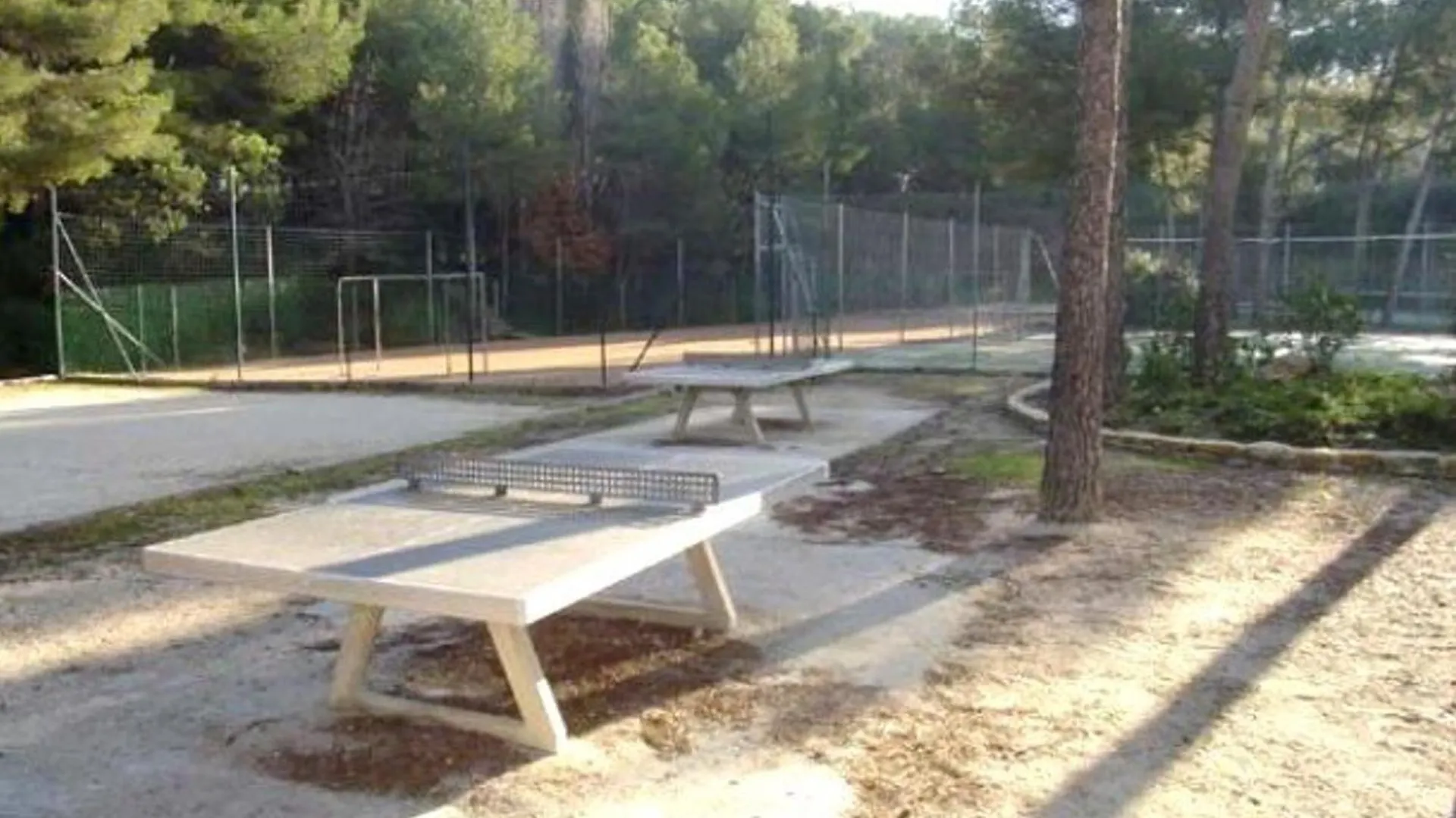 T2 A 200M Des Plages Et Commerces Avec Piscine, Tennis Et Parking Privatif - Fr-1-316-293 Six-Fours-les-Plages França