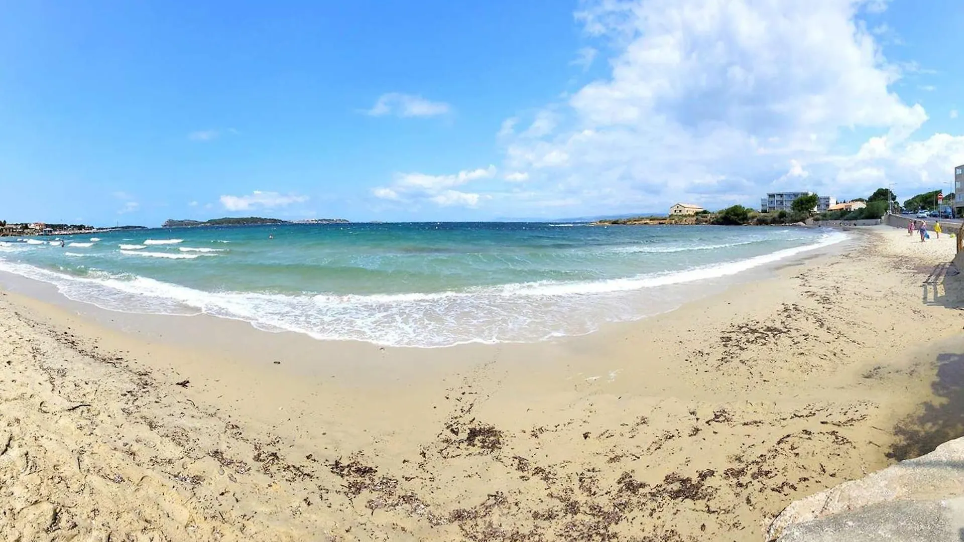 T2 A 200M Des Plages Et Commerces Avec Piscine, Tennis Et Parking Privatif - Fr-1-316-293 Six-Fours-les-Plages 0*,  França